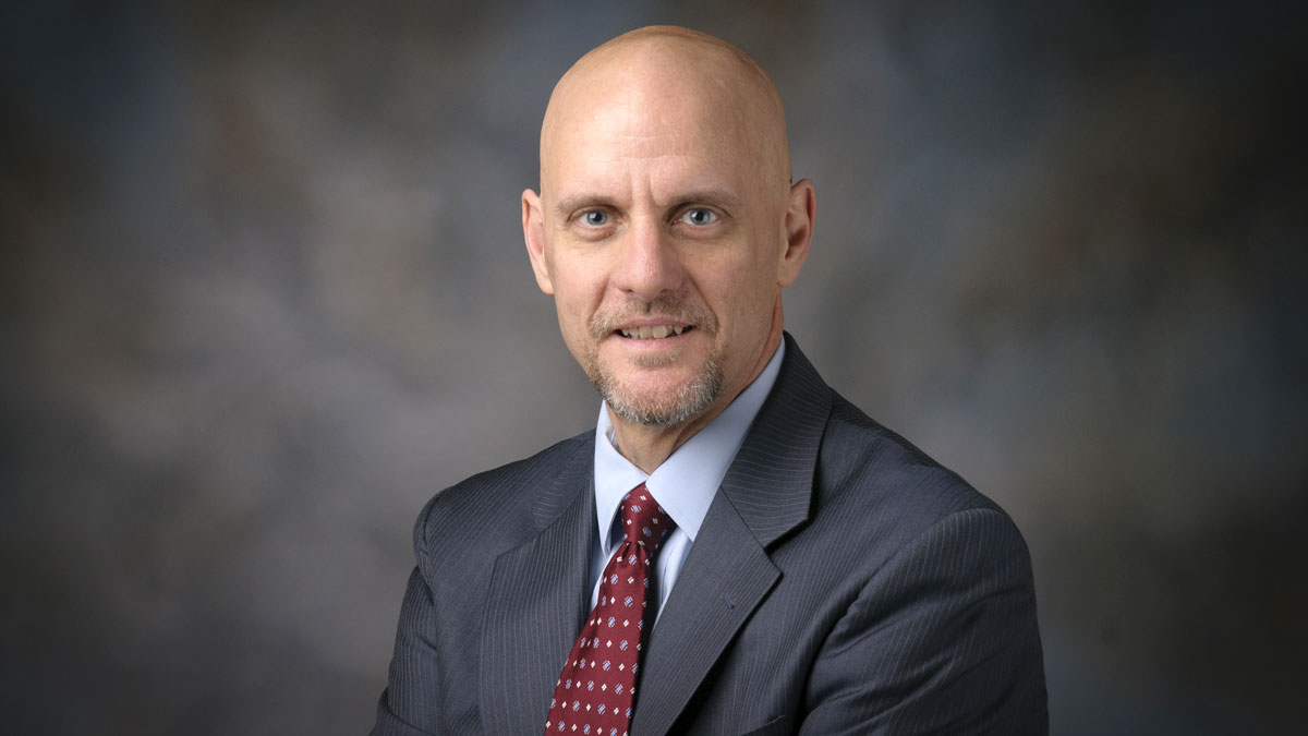 FDA Commissioner Hahn To Seek Public Health Leadership Post To Work On COVID-19 Issues Next