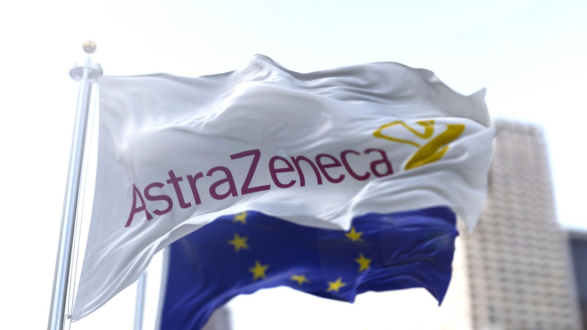 Coronavirus Notebook: Moderna Vaccine First To Get GB Conditional MA, EMA To Update On AstraZeneca Blood Clot Issue
