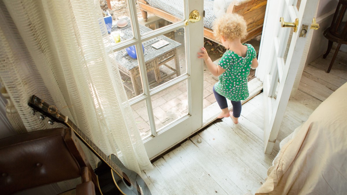 US FDA Vaccine Advisors Leave Door Open For COVID Emergency Use Authorizations For Young Children
